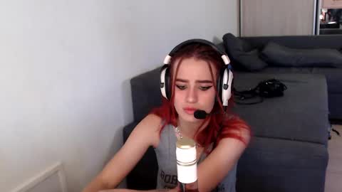 Snapshot of emmylies chatting on 12.28.24 Emmymy favourite tips100035122212377pvt open online show from 12.28.24