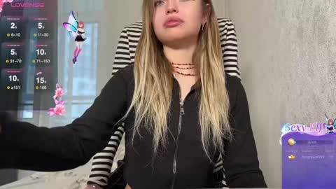 Snapshot of emo_couple666 chatting on 12.20.24 Gabriel  Elizabeth online show from 12.20.24