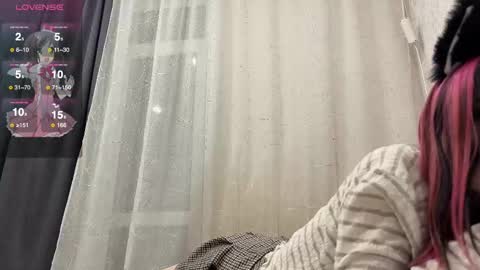 Snapshot of emo_couple666 chatting on 03.02.25 Gabriel  Elizabeth online show from 03.02.25