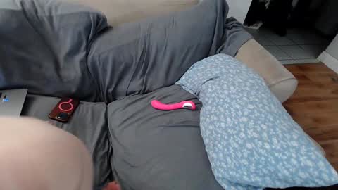 EmoDream1998 online show from 12.31.24