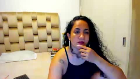 Snapshot of emperatriztapia chatting on 07.06.26 emperatriztapia online show from 07.06.26