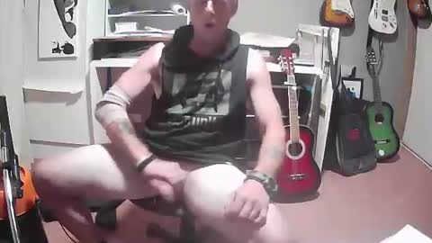 Snapshot of empirikal1 chatting on 12.04.24 empirikal1 online show from 12.04.24