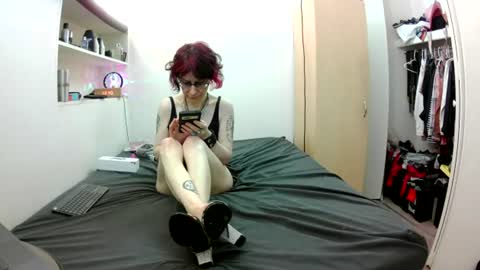 Snapshot of empress_lillth chatting on 06.13.26 Empress Lillth online show from 06.13.26
