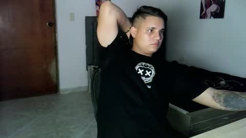 Snapshot of emr_master chatting on 09.14.25 Emr online show from 09.14.25