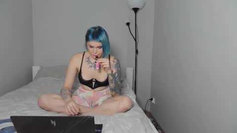 emydeliro online show from 11.05.25