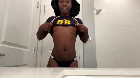 Enchantress online show from 02.05.26