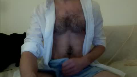 Snapshot of endymioon chatting on 03.31.26 endymioon online show from 03.31.26