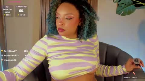 Snapshot of ened_nessa chatting on 10.10.25   Schedule 600a.m - 200p.m Col hour online show from 10.10.25