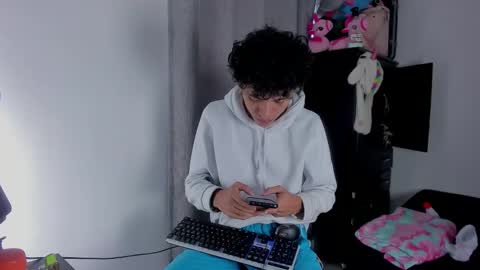 Salo online show from 03.31.26