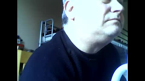 Snapshot of englishguysurrey chatting on 04.02.26 englishguysurrey online show from 04.02.26