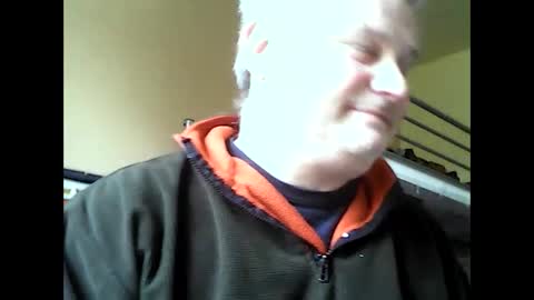 Snapshot of englishguysurrey chatting on 04.11.26 englishguysurrey online show from 04.11.26