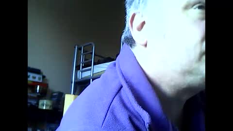 Snapshot of englishguysurrey chatting on 04.19.26 englishguysurrey online show from 04.19.26