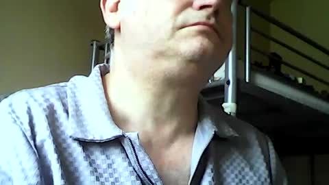 Snapshot of englishguysurrey chatting on 07.23.26 englishguysurrey online show from 07.23.26