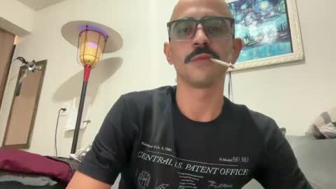 Snapshot of enjoythetrip chatting on 05.01.26 Luke online show from 05.01.26