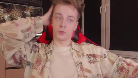 Snapshot of enkeer chatting on 02.02.26 Enker online show from 02.02.26