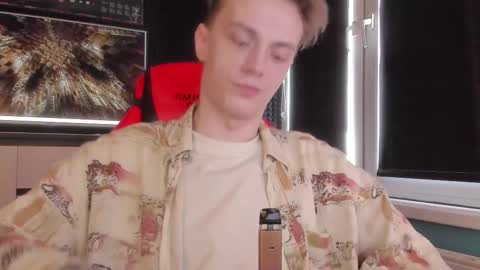 Snapshot of enkeer chatting on 02.05.26 Enker online show from 02.05.26