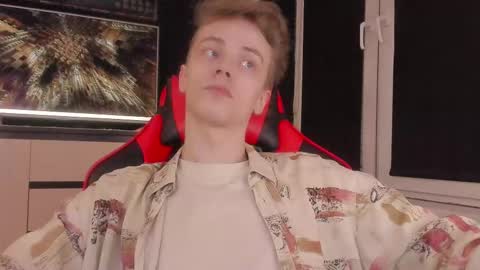 Snapshot of enkeer chatting on 02.22.26 Enker online show from 02.22.26