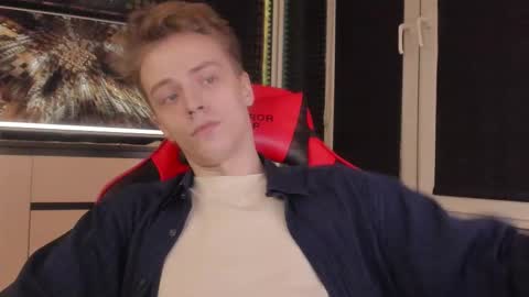 Snapshot of enkeer chatting on 02.25.26 Enker online show from 02.25.26