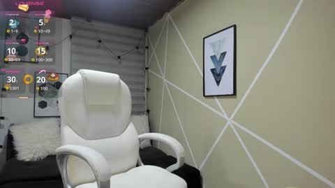 Enma clark online show from 09.13.25