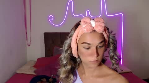 Enma Rojas online show from 12.09.24