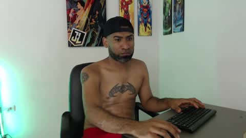 Snapshot of enriblack92 chatting on 01.02.25 enriblack92 online show from 01.02.25