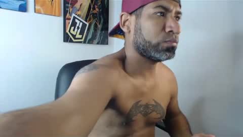 Snapshot of enriblack92 chatting on 01.22.25 enriblack92 online show from 01.22.25