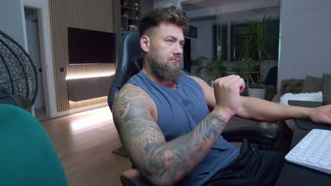 Erik online show from 01.24.25