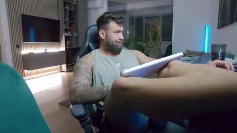 Erik online show from 10.26.25