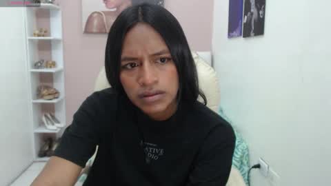 Enyenlina online show from 09.24.25