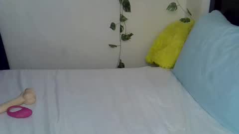 Snapshot of ephy03 chatting on 11.08.25 ephy03 online show from 11.08.25