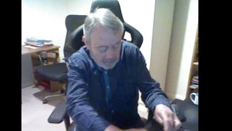 Snapshot of erasmus_d chatting on 12.11.24 erasmus_d online show from 12.11.24