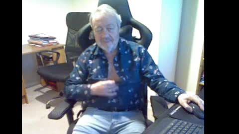 erasmus_d online show from 03.28.26