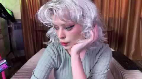 Snapshot of erectioneeering chatting on 06.22.26 Alissa online show from 06.22.26