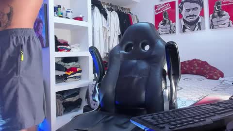 Snapshot of eren_blade_ chatting on 09.18.25 Tht BOSS Eren online show from 09.18.25