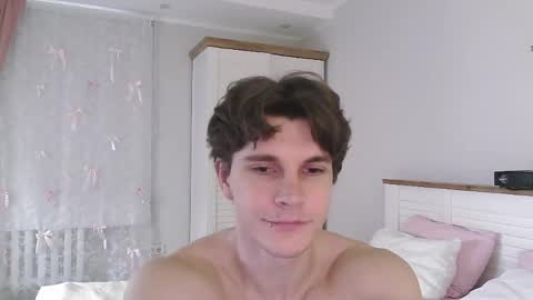 Eric Crush online show from 04.17.26