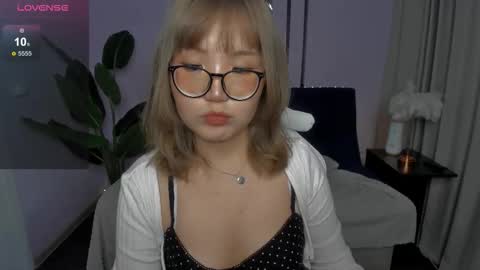 Snapshot of erica_asti chatting on 11.18.25 erica_asti online show from 11.18.25