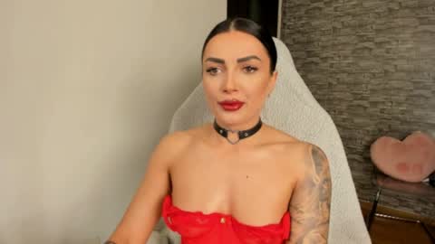 Snapshot of erica_xoo chatting on 04.01.26 Riaaa online show from 04.01.26