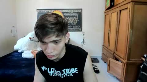 Snapshot of erick_de_rossee chatting on 06.23.26 erick_de_rossee online show from 06.23.26