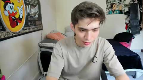Snapshot of erick_de_rossee chatting on 07.31.26 erick_de_rossee online show from 07.31.26