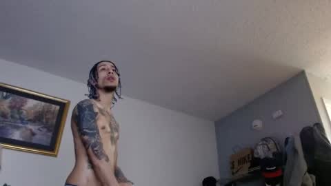 Snapshot of erick_martinezz chatting on 02.22.25 erick online show from 02.22.25