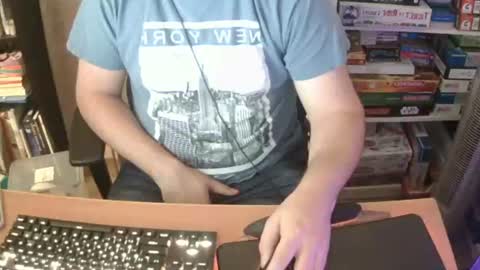 Snapshot of erik_dapper chatting on 06.17.26 Erik Dapper online show from 06.17.26