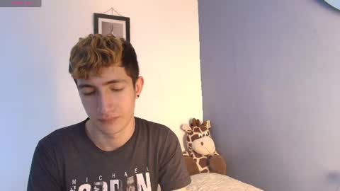 Snapshot of erik_golden_ chatting on 07.13.26 I am Erik online show from 07.13.26