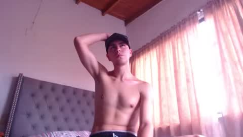 Snapshot of erik_rodriguez chatting on 02.16.26 Erik rodriguez online show from 02.16.26