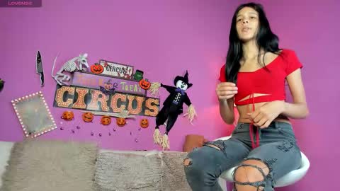 erika1717 online show from 10.31.25