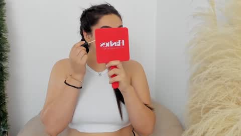 Snapshot of erika_mendez1 chatting on 12.26.24 Erika Mendez online show from 12.26.24