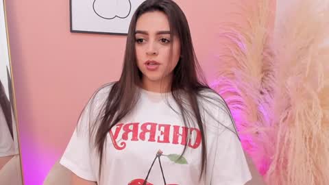 Snapshot of erika_mendez1 chatting on 01.28.25 Erika Mendez online show from 01.28.25