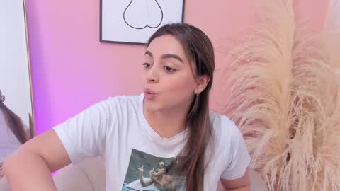 Snapshot of erika_mendez1 chatting on 02.03.25 Erika Mendez online show from 02.03.25