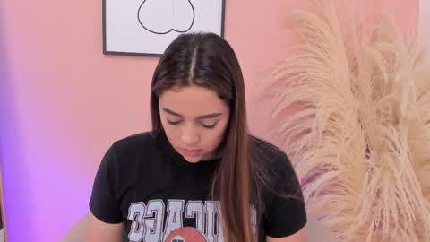 Snapshot of erika_mendez1 chatting on 02.21.25 Erika Mendez online show from 02.21.25