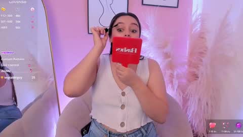 Snapshot of erika_mendez1 chatting on 09.25.25 Erika Mendez online show from 09.25.25