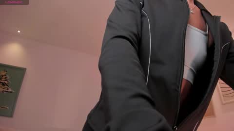 Erika Benz online show from 10.26.25